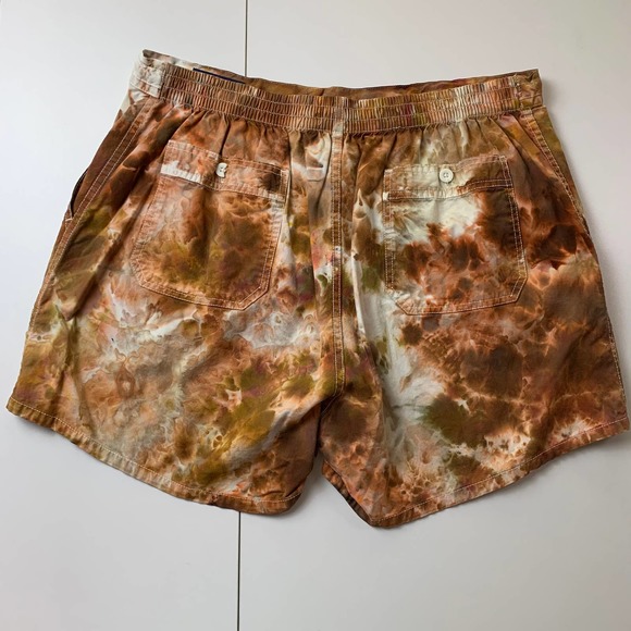 Hand Dyed Red Orange Ice Dye Men's Size 40 Shorts Tie Dye Festival 4" Inseam - Picture 5 of 9